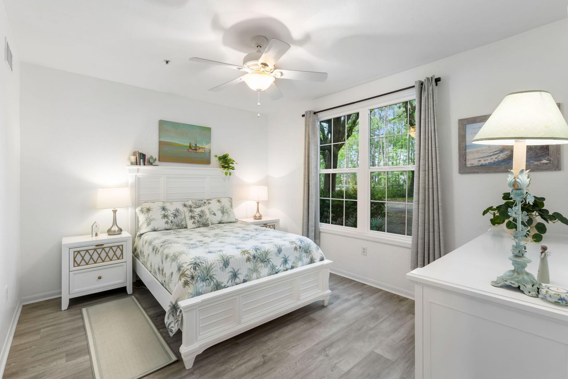 60 Fenwick Hall Allee Alley Photo 12