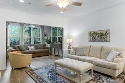 60 Fenwick Hall Allee Alley photo 4