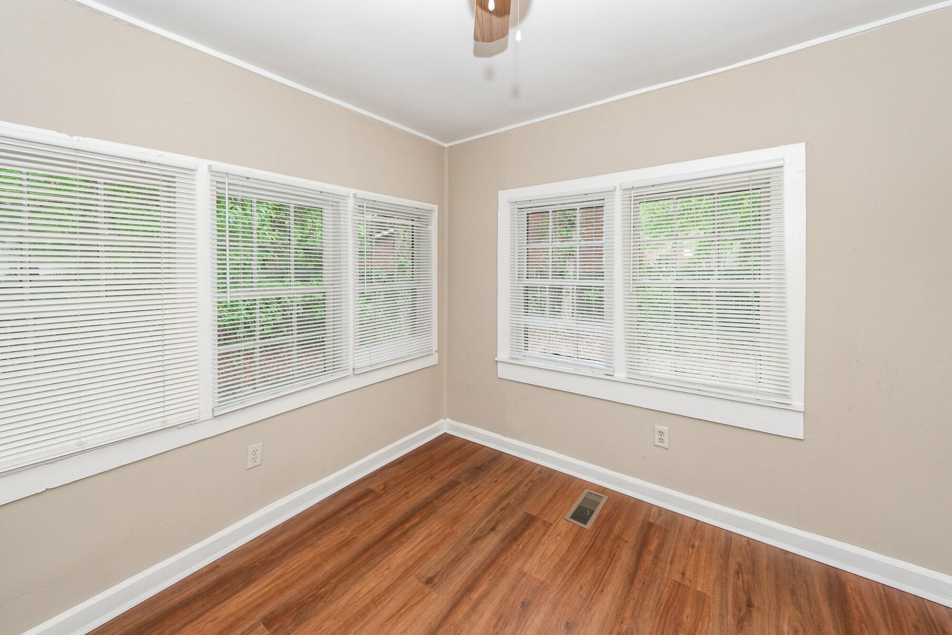 1623 Juniper Street Photo 20