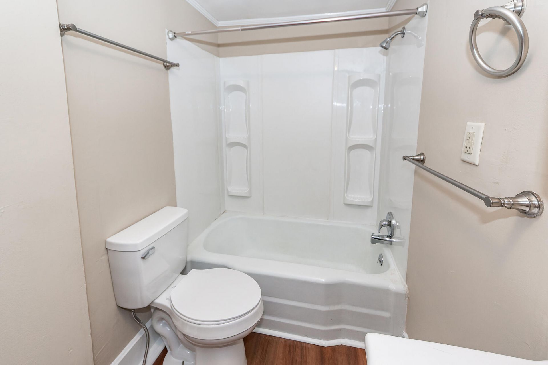 1623 Juniper Street Photo 26