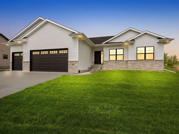 1296 Osage Lane , North Liberty, IA 52317