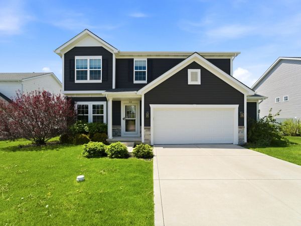 528 Hampton Manor Court , Valparaiso, IN 46385