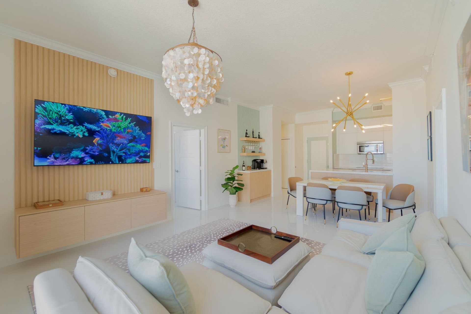 550 Okeechobee Boulevard, Unit Uph-15, West Palm Beach, FL 33401 Photo
