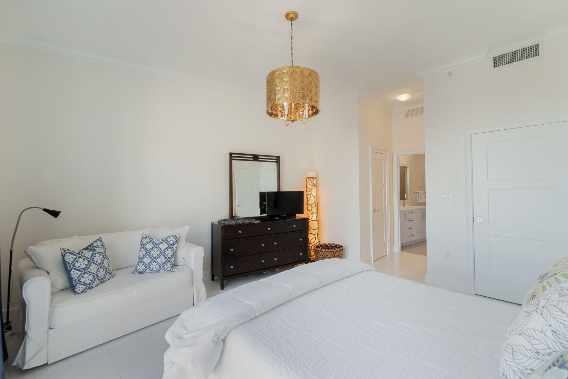 550 Okeechobee Boulevard, Unit Uph-15, West Palm Beach, FL 33401 Photo