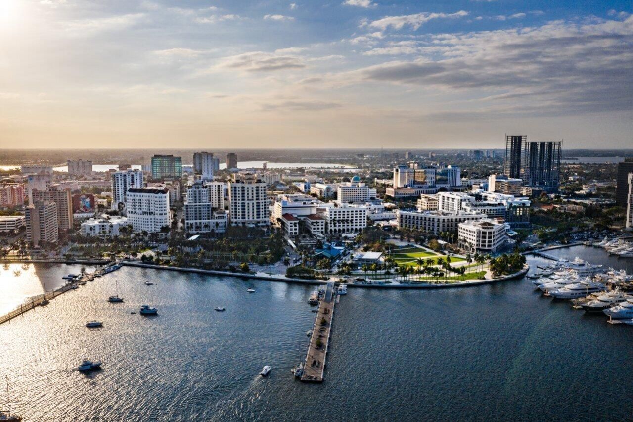 550 Okeechobee Boulevard, Unit Uph-15, West Palm Beach, FL 33401 Photo