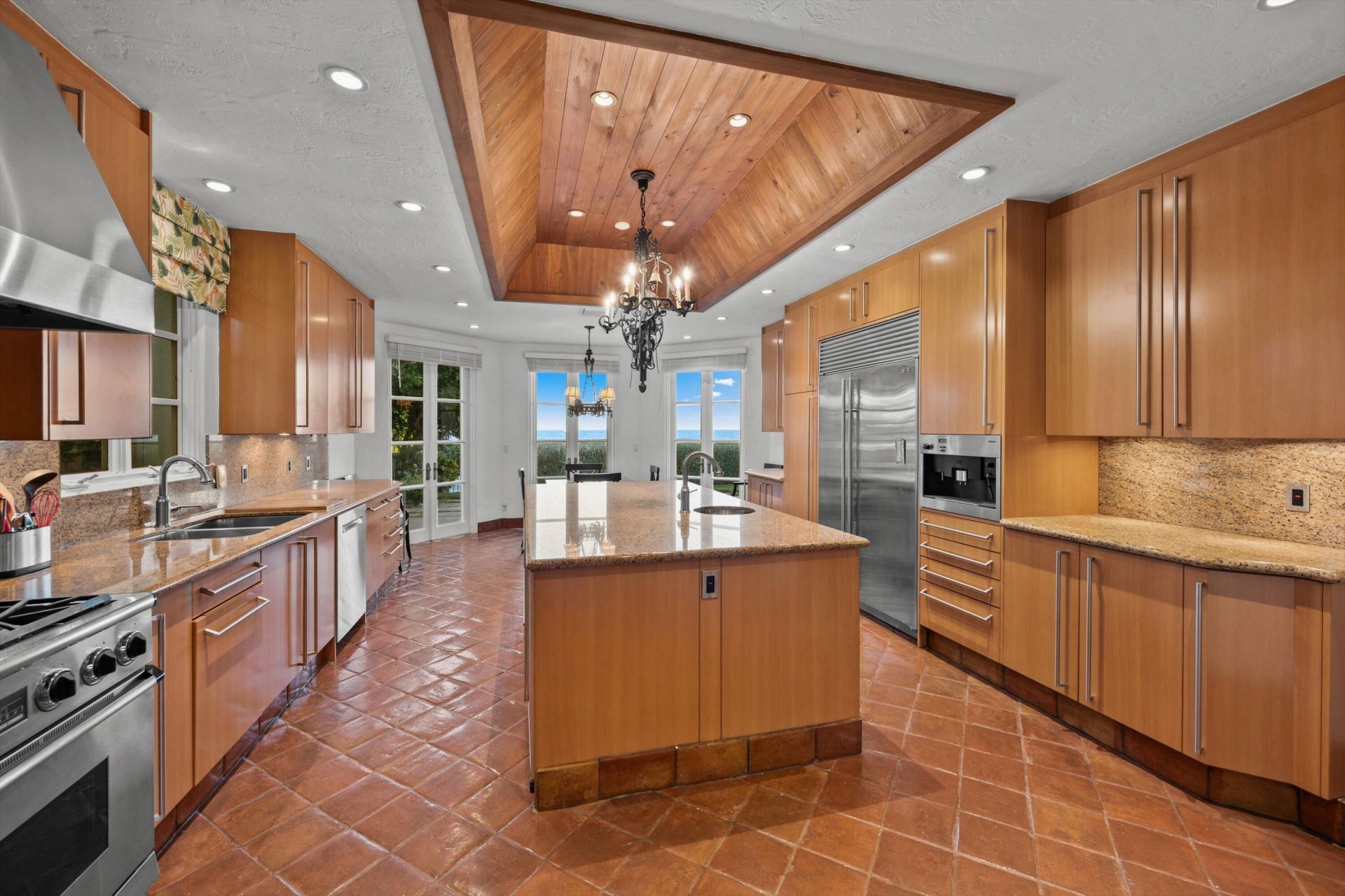 240 N Ocean Boulevard, Palm Beach, FL 33480 Photo