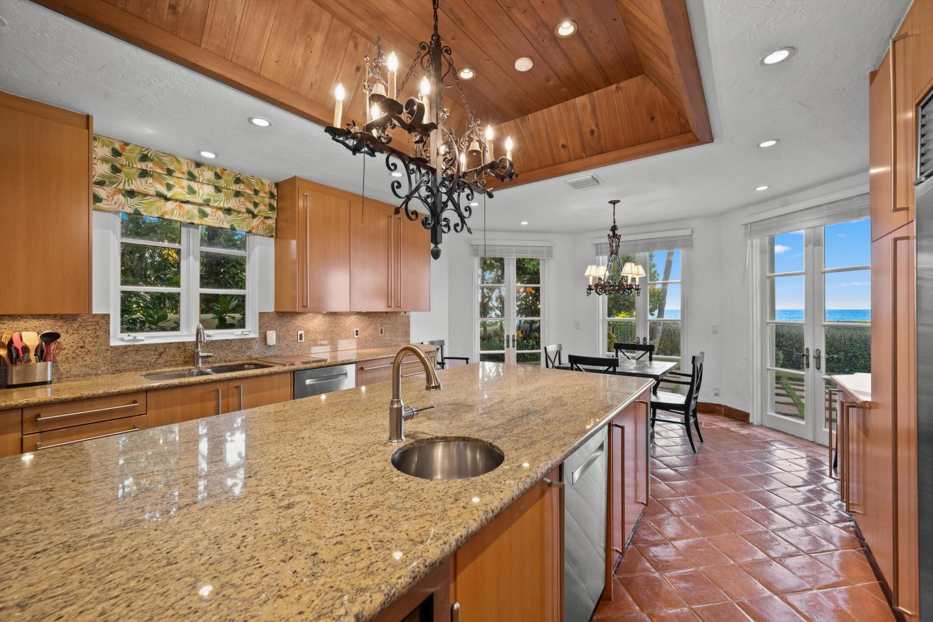 240 N Ocean Boulevard, Palm Beach, FL 33480 Photo