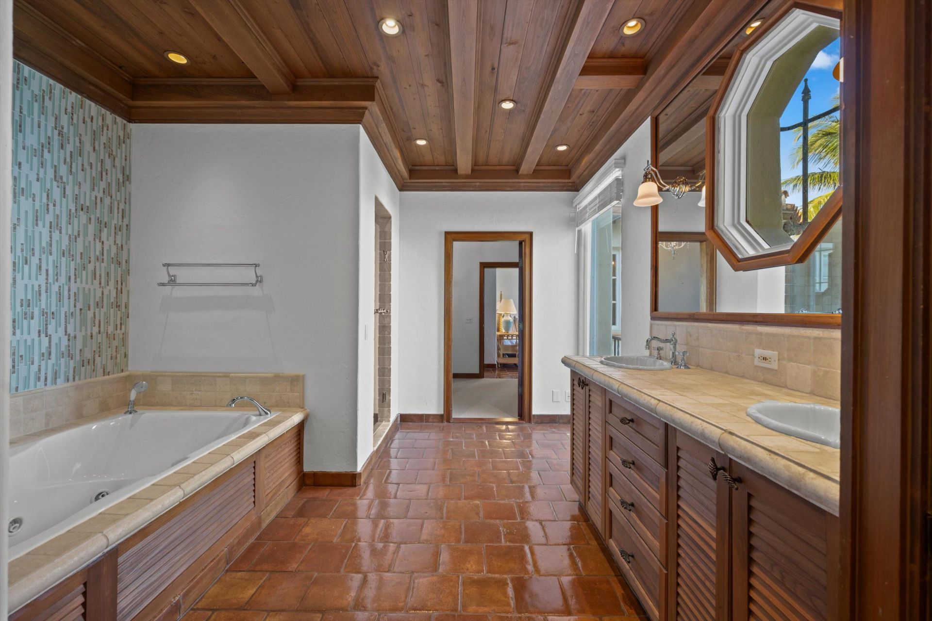 240 N Ocean Boulevard, Palm Beach, FL 33480 Photo