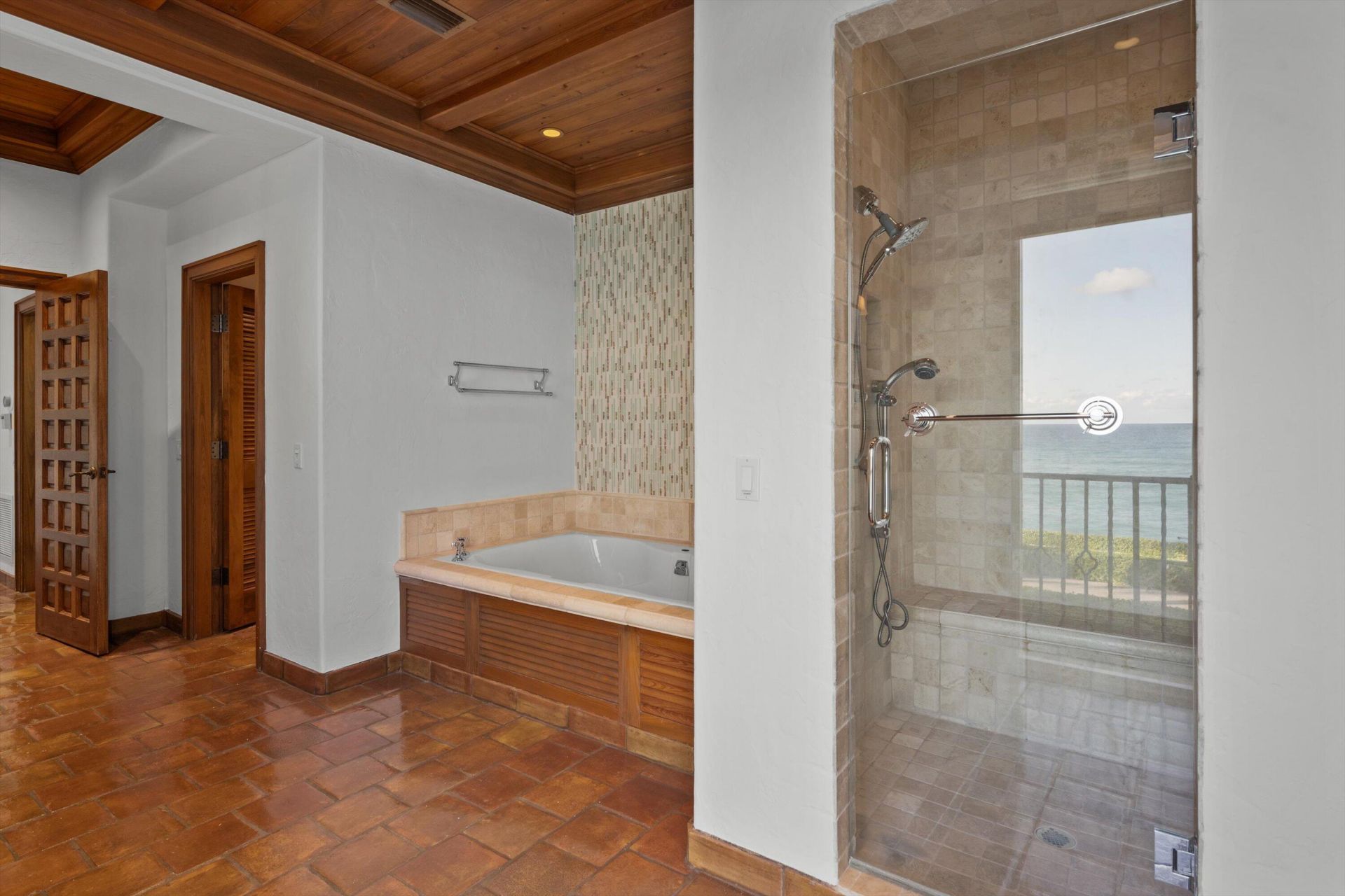 240 N Ocean Boulevard, Palm Beach, FL 33480 Photo