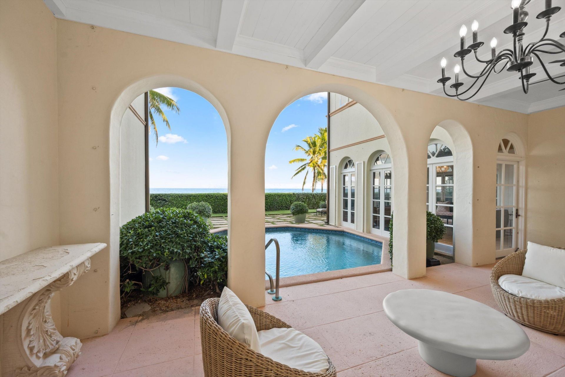 240 N Ocean Boulevard, Palm Beach, FL 33480 Photo