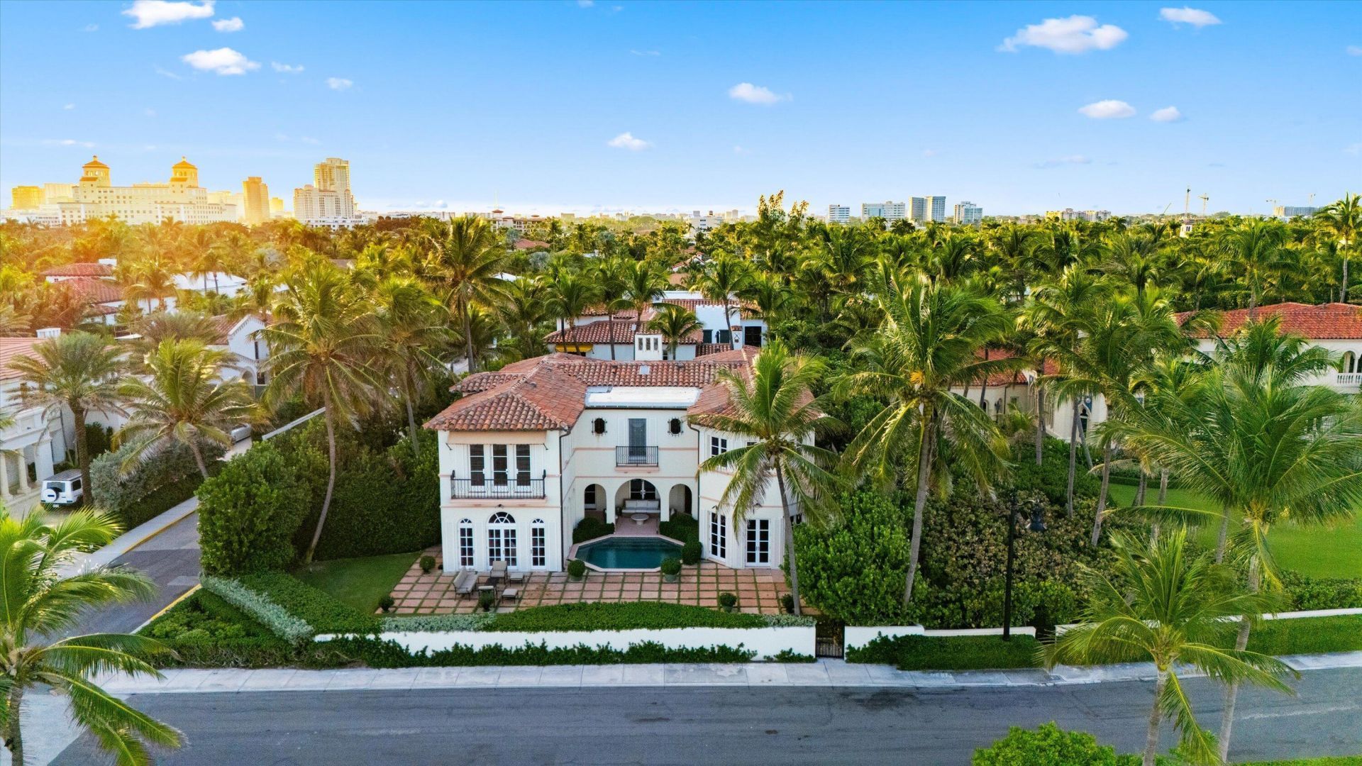 240 N Ocean Boulevard, Palm Beach, FL 33480 Photo