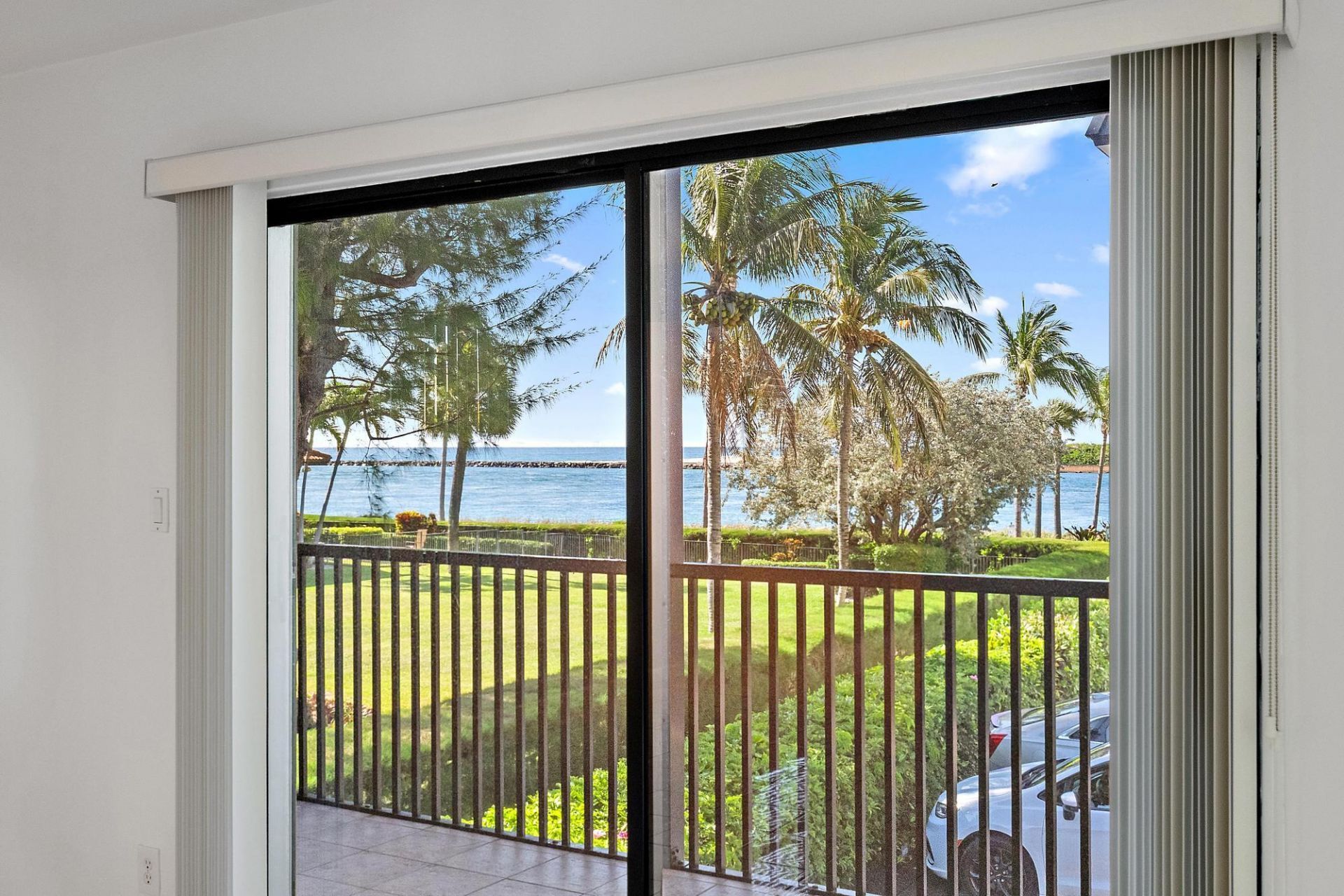 300 Inlet Way, Unit 3, Palm Beach Shores, FL 33404 Photo