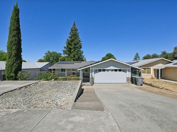 3965 Creekside Pl, Auburn, CA 95602