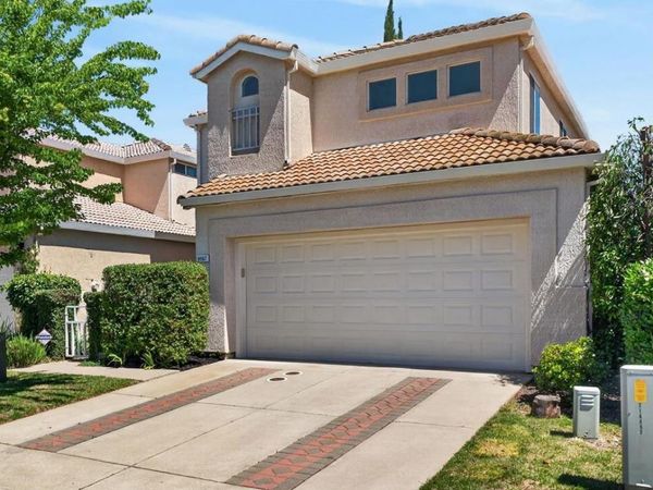 9087 TRUMBAUER Way, Elk Grove, CA 95758