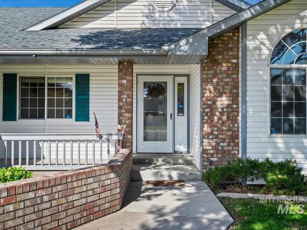 2501 S Meyer St, Nampa, ID 83686