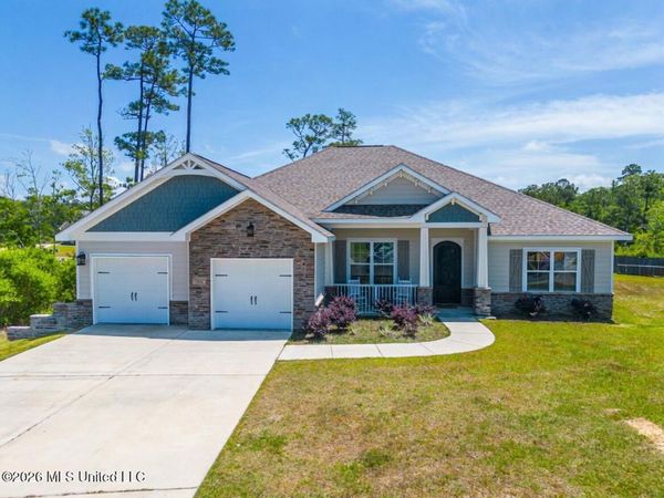 5894 Windmill Street, Ocean Springs, MS 39564