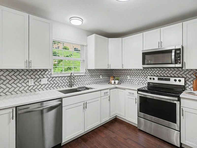 610 Clemmer Avenue, Unit 6, Cincinnati, OH 45219 Photo 6