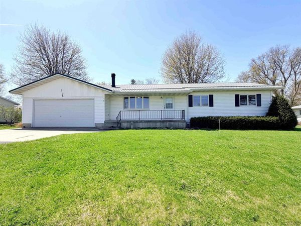 845 North Street, Ridgeway, IA 52165