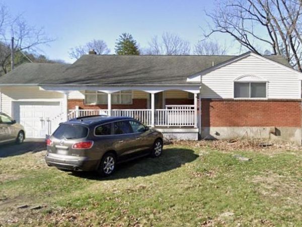 4 Merriewold Lane S, Monroe, NY 10950