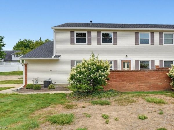 58 New Castle Lane, Mentor, OH 44060