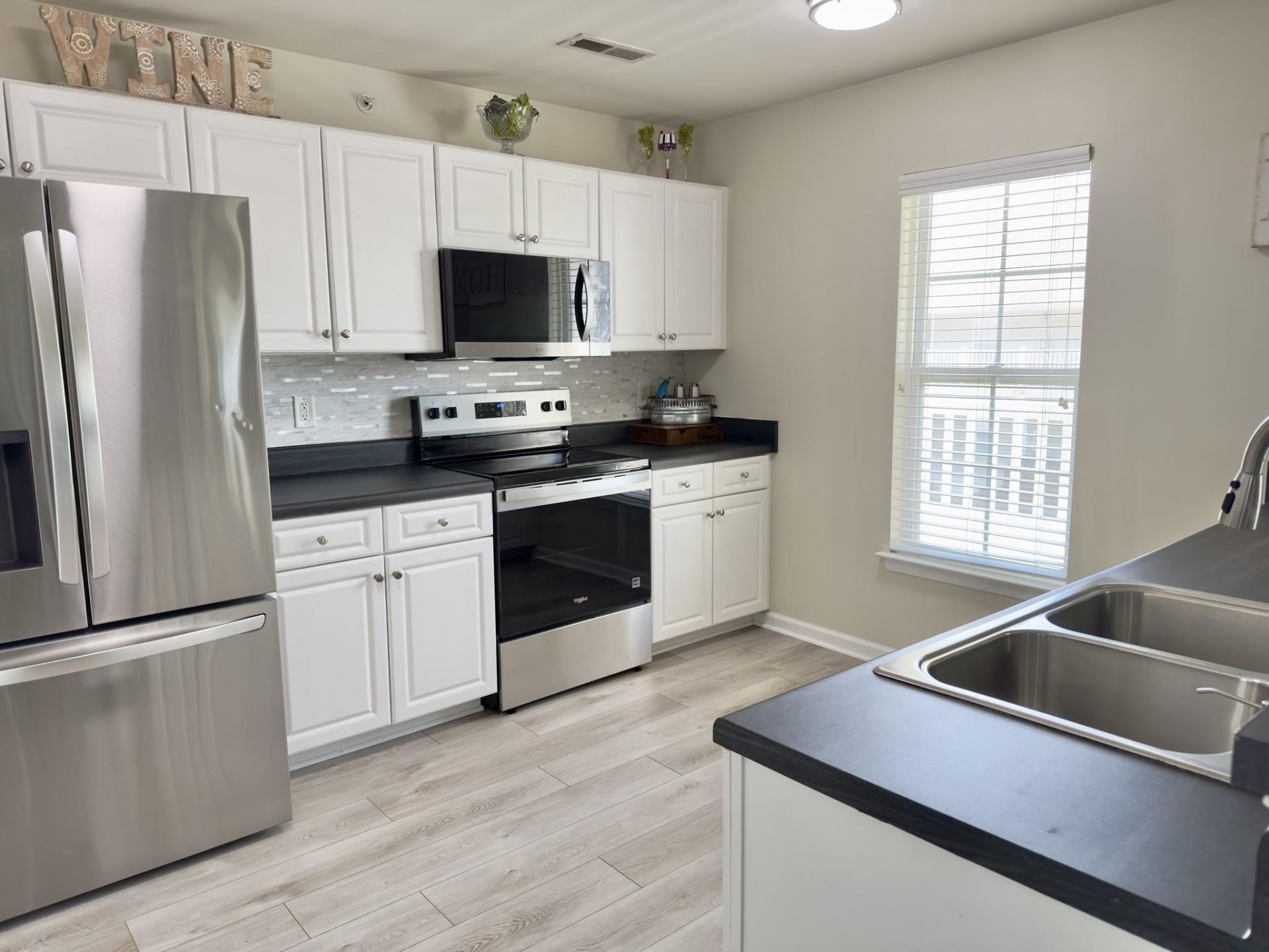 135 Butkus Dr.  Photo 11