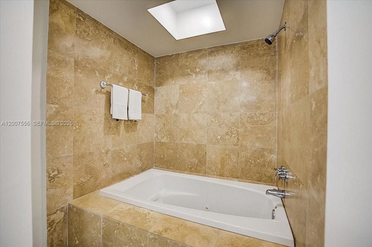 101 Crandon Blvd, Unit 276, Key Biscayne, FL 33149 Photo