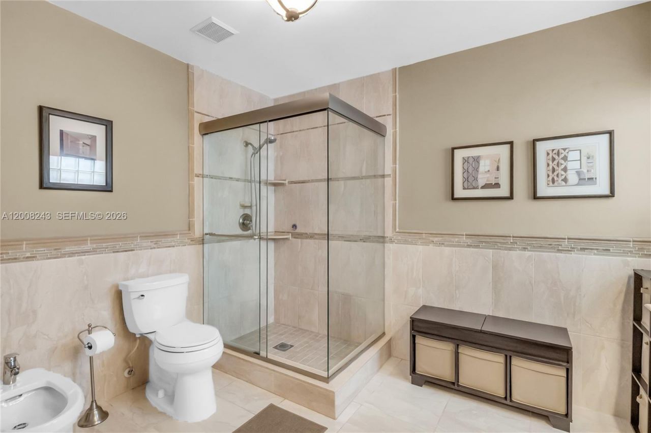 1013 NW 132nd Ave West, Miami, FL 33182 Photo