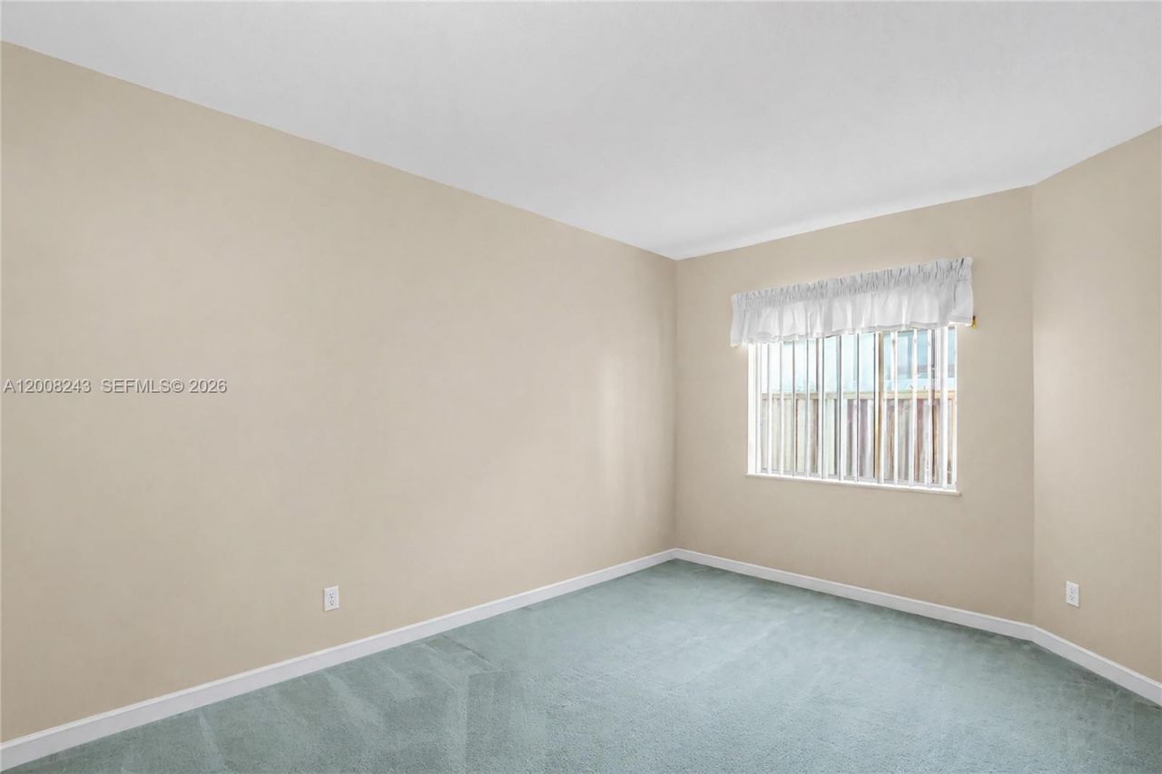 1013 NW 132nd Ave West, Miami, FL 33182 Photo