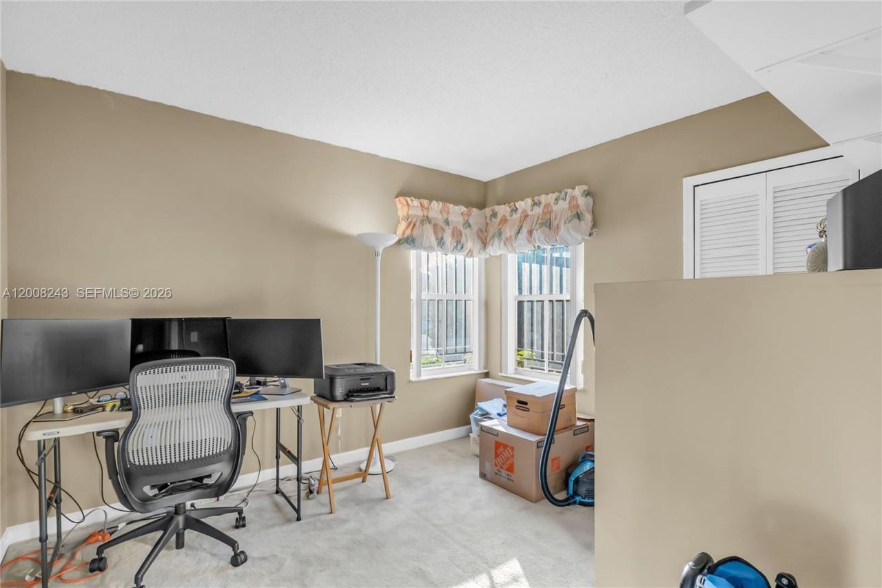 1013 NW 132nd Ave West, Miami, FL 33182 Photo
