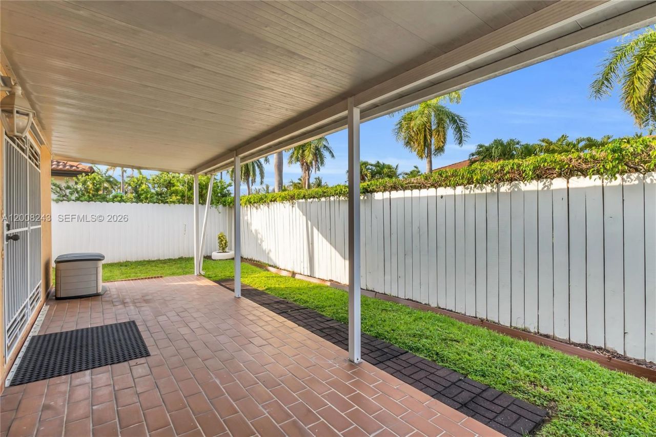 1013 NW 132nd Ave West, Miami, FL 33182 Photo