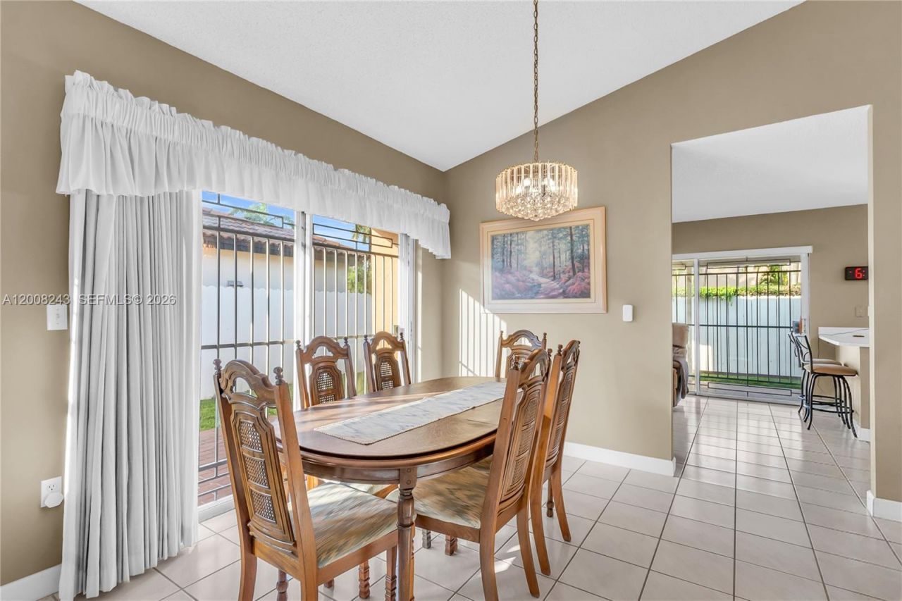 1013 NW 132nd Ave West, Miami, FL 33182 Photo