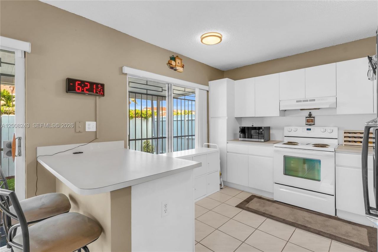 1013 NW 132nd Ave West, Miami, FL 33182 Photo