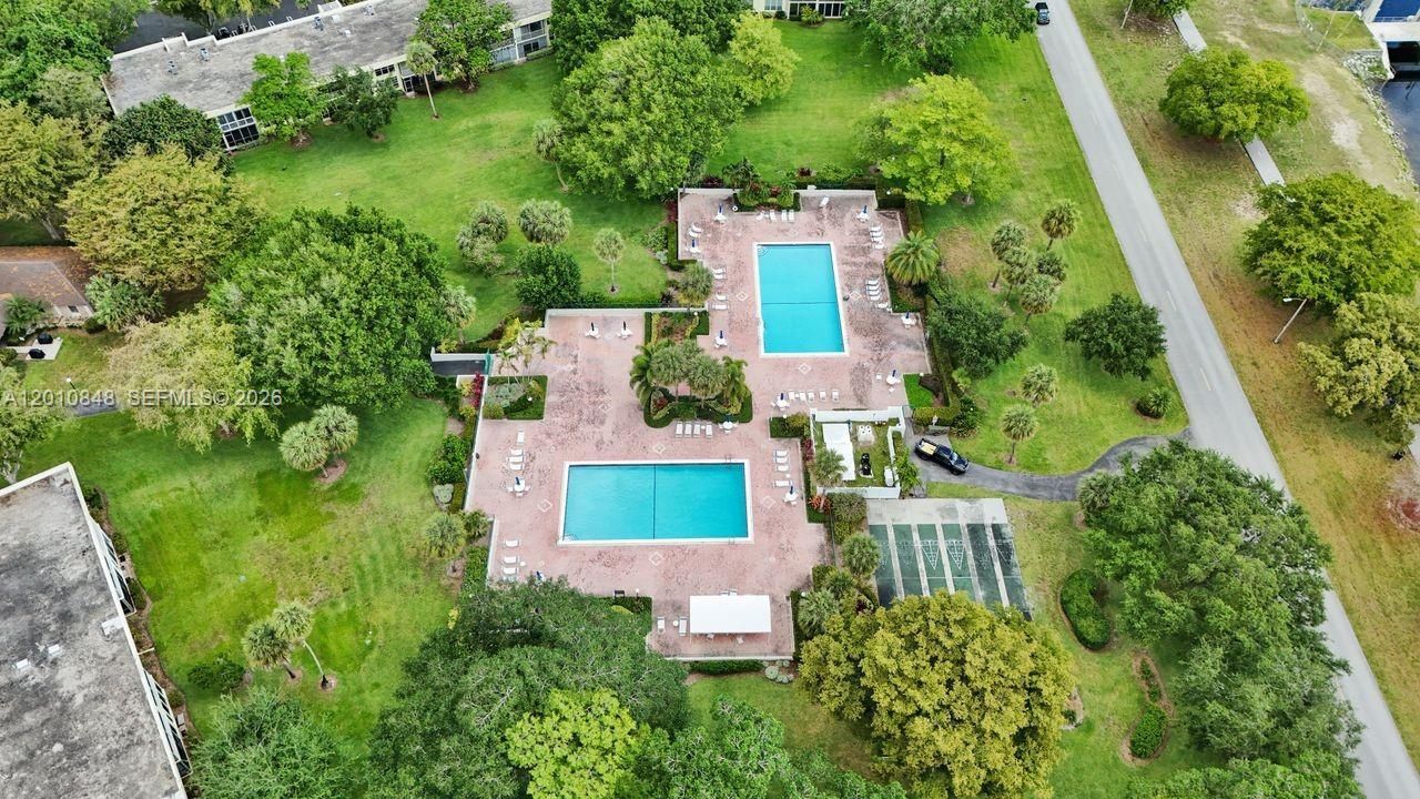 575 Oaks Ln, Unit 508, Pompano Beach, FL 33069 Photo
