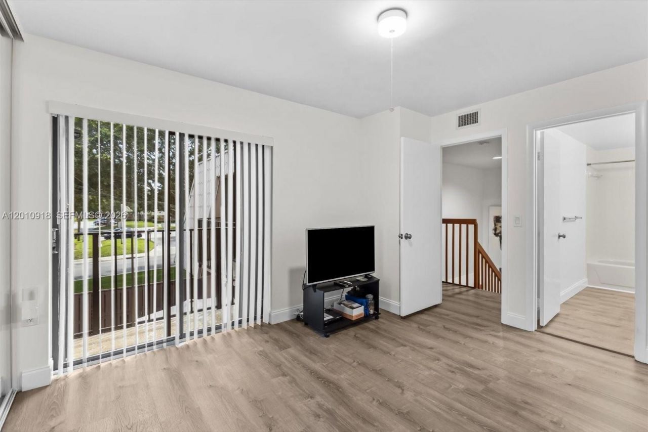 6001 60th Way , West Palm Beach, FL 33409 Photo