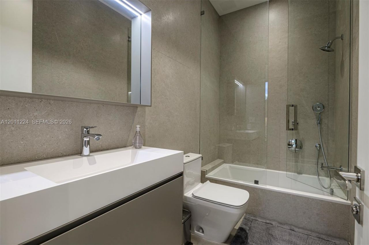 401 Royal Plaza Dr, Unit na, Fort Lauderdale, FL 33301 Photo