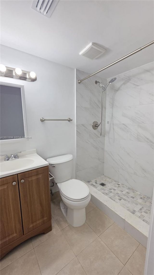 2575 SW 27th Ave , Unit 105, Miami, FL 33133 Photo