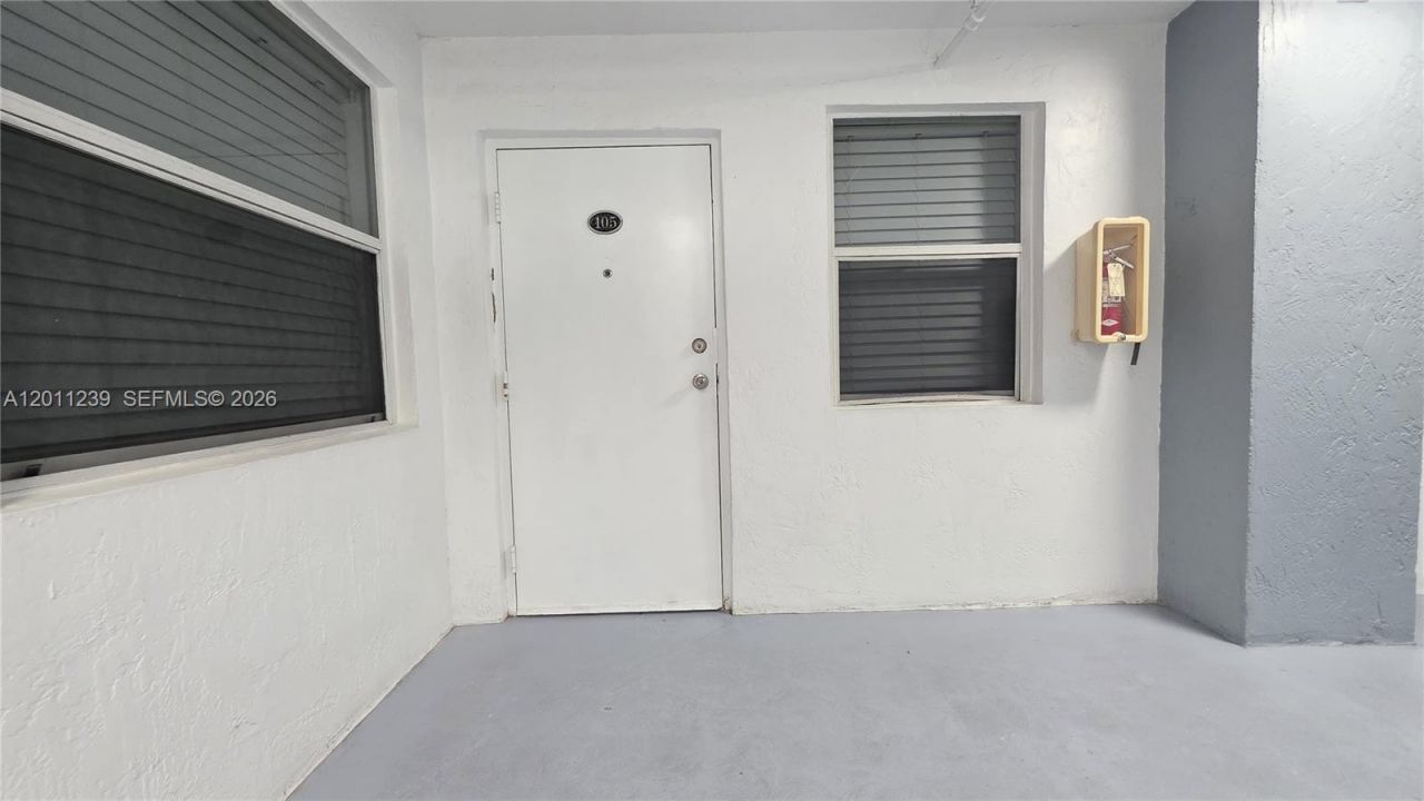 2575 SW 27th Ave , Unit 105, Miami, FL 33133 Photo