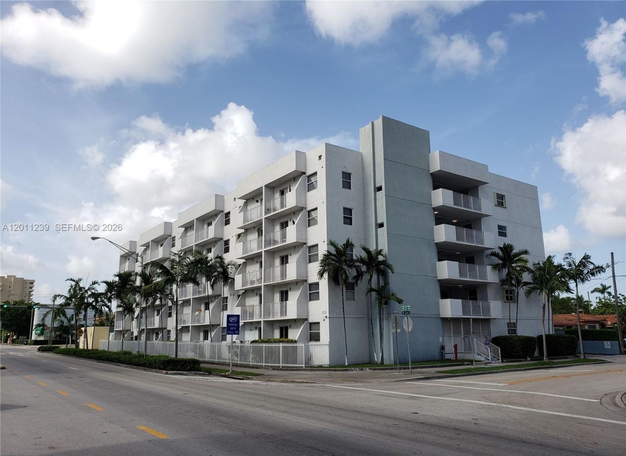 2575 SW 27th Ave , Unit 105, Miami, FL 33133 Photo
