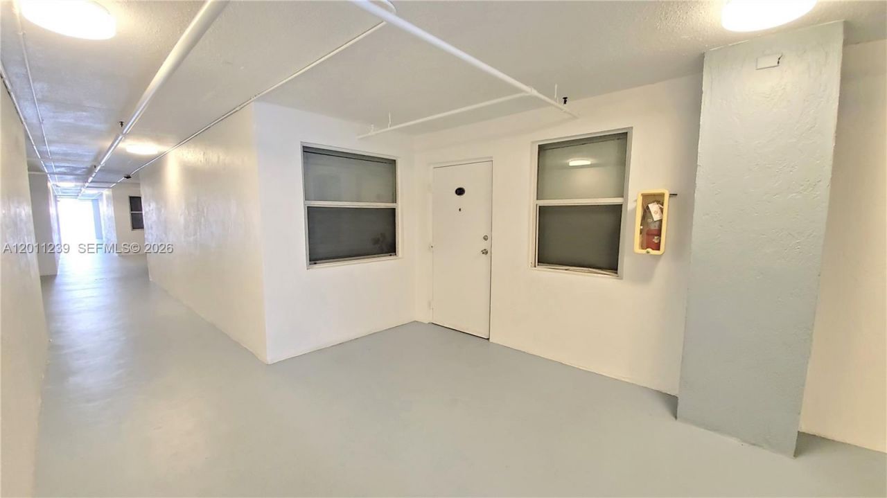 2575 SW 27th Ave , Unit 105, Miami, FL 33133 Photo