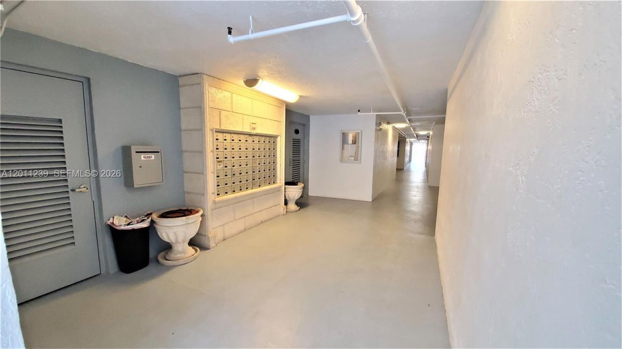2575 SW 27th Ave , Unit 105, Miami, FL 33133 Photo