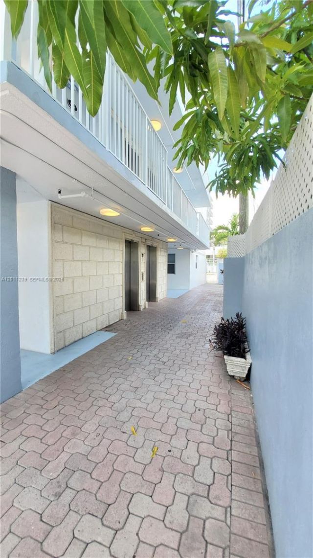 2575 SW 27th Ave , Unit 105, Miami, FL 33133 Photo
