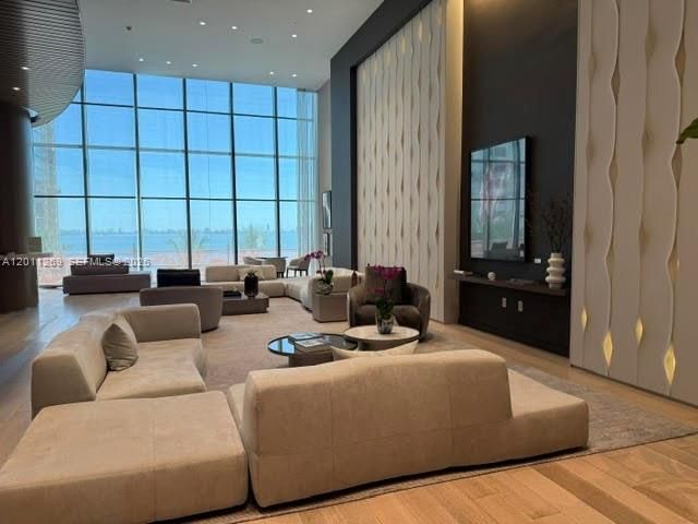 460 NE 28th St , Unit 3408, Miami, FL 33137 Photo