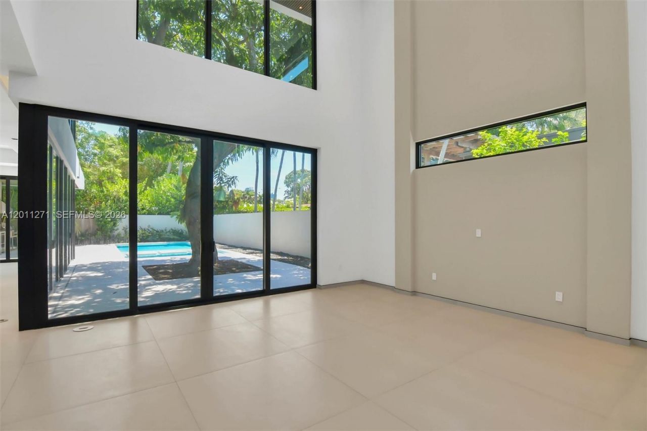 125 SW 29th Rd , Miami, FL 33129 Photo