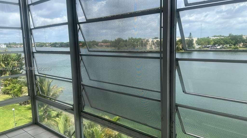 879 NE 195th St , Unit 425, Miami, FL 33179 Photo