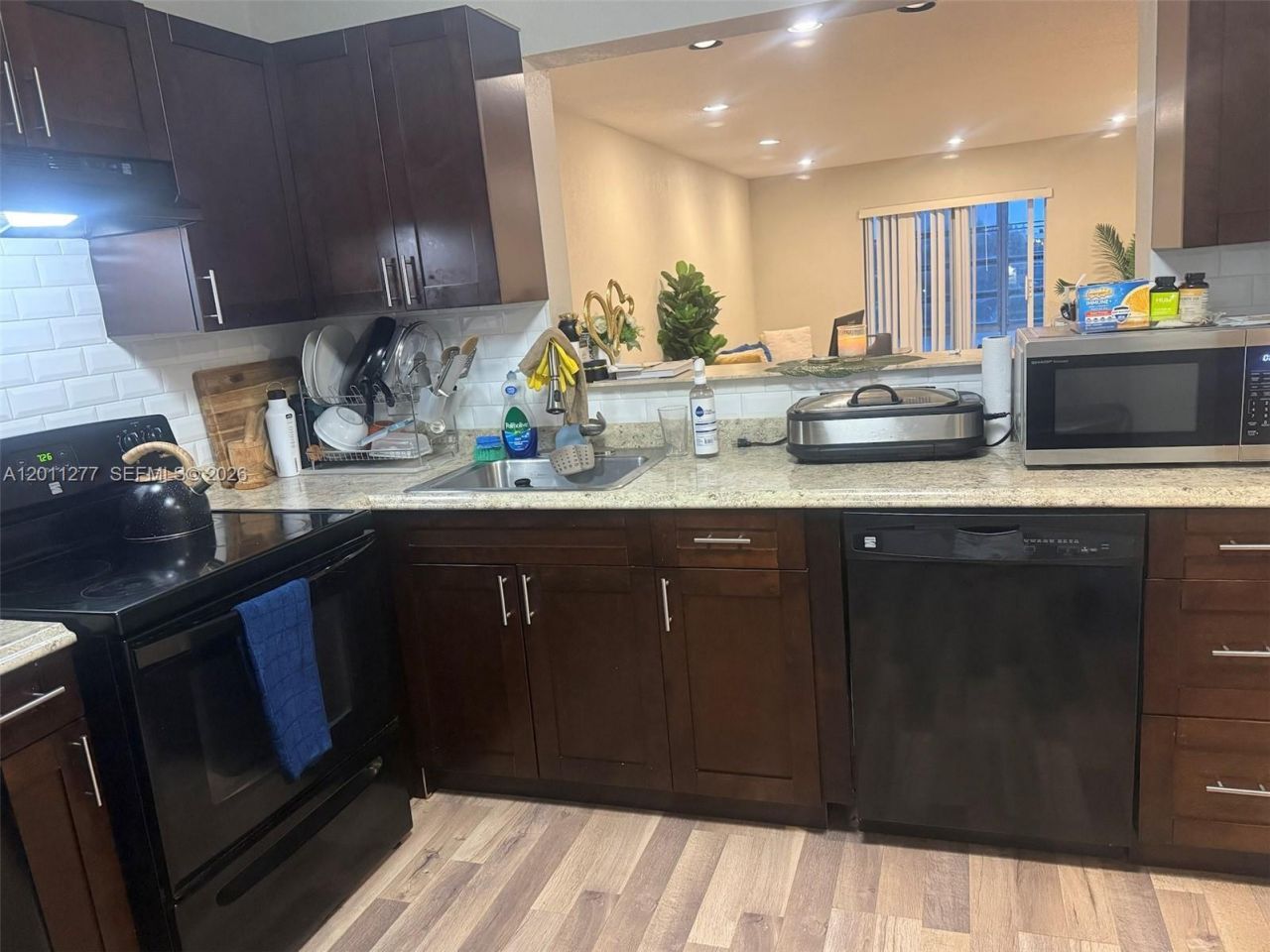 879 NE 195th St , Unit 425, Miami, FL 33179 Photo