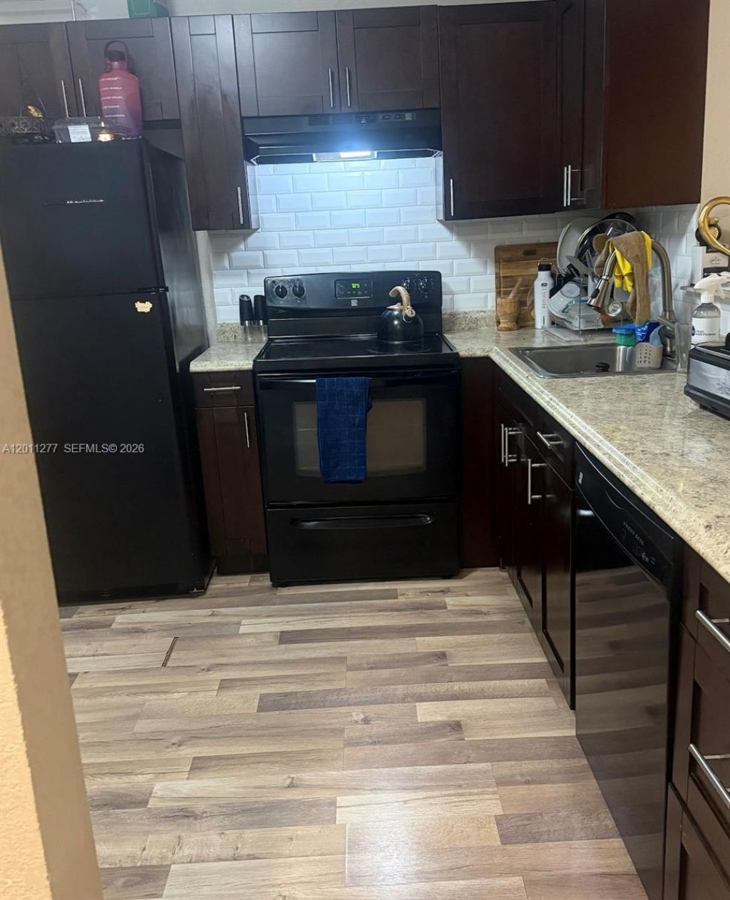 879 NE 195th St , Unit 425, Miami, FL 33179 Photo