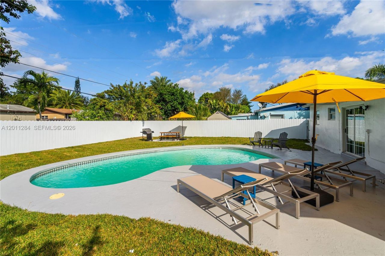 7471 Hope St, Hollywood, FL 33024 Photo