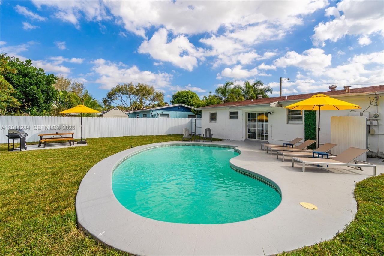 7471 Hope St, Hollywood, FL 33024 Photo