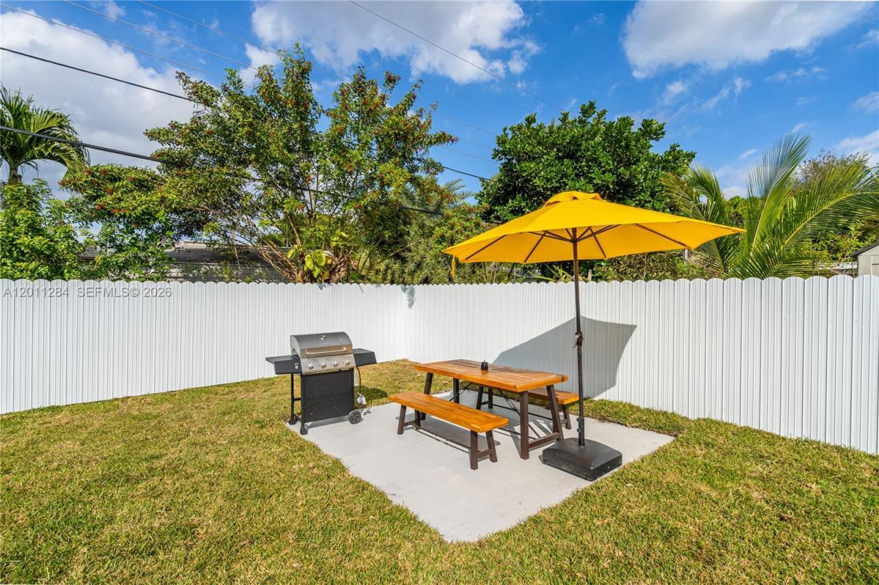 7471 Hope St, Hollywood, FL 33024 Photo