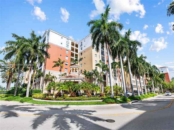 17100 N Bay Rd , Unit 1614, Sunny Isles Beach, FL 33160